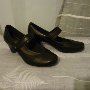 Black Mary Jane Life Stride